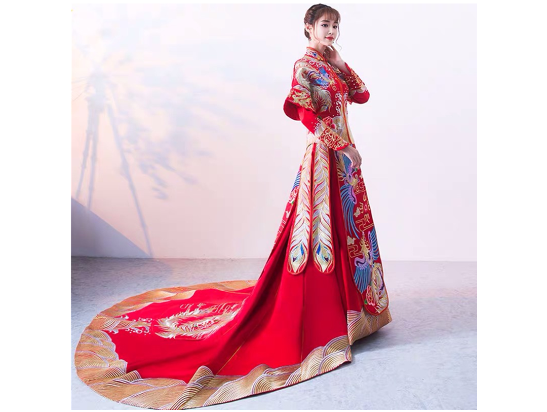 超美中式拖尾秀禾单件可定制