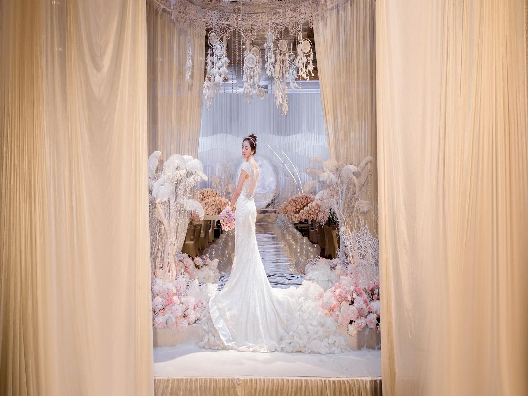 【凡心素履婚礼定制】——拥抱太阳的月亮