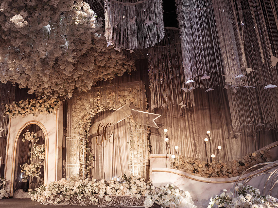 【香槟色梦幻】满顶装饰 超炫灯光 +含婚礼主持人