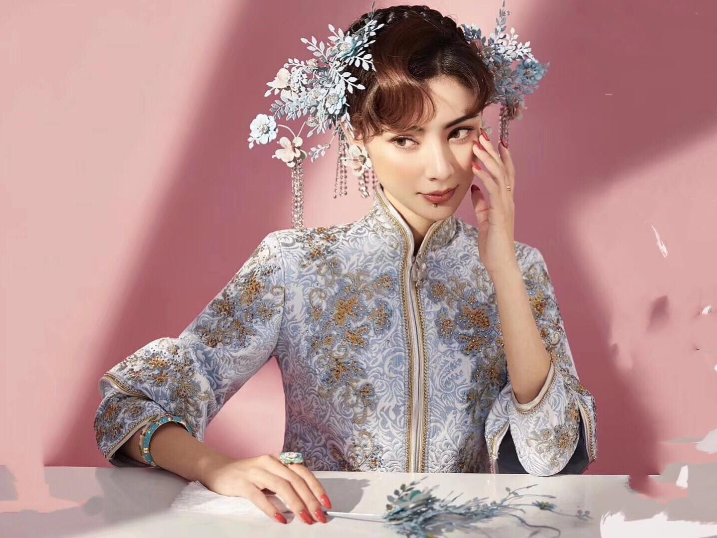 【超值组合】婚纱秀禾礼服7件组合+3组妆面造型