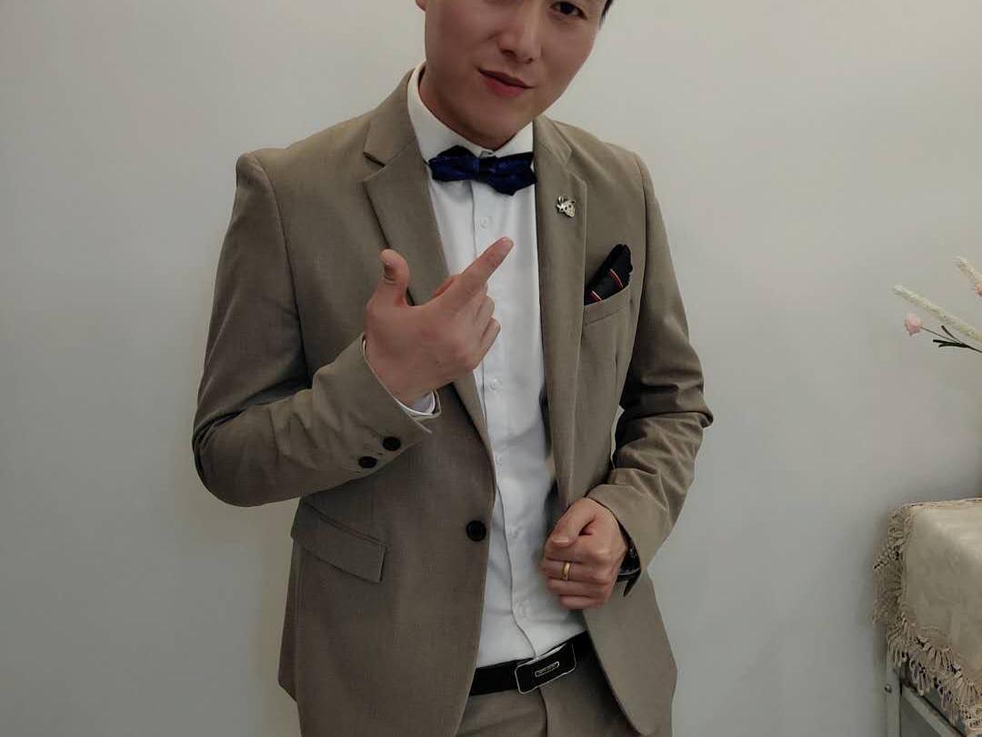 资深主持+ 专业流程策划+音乐执行