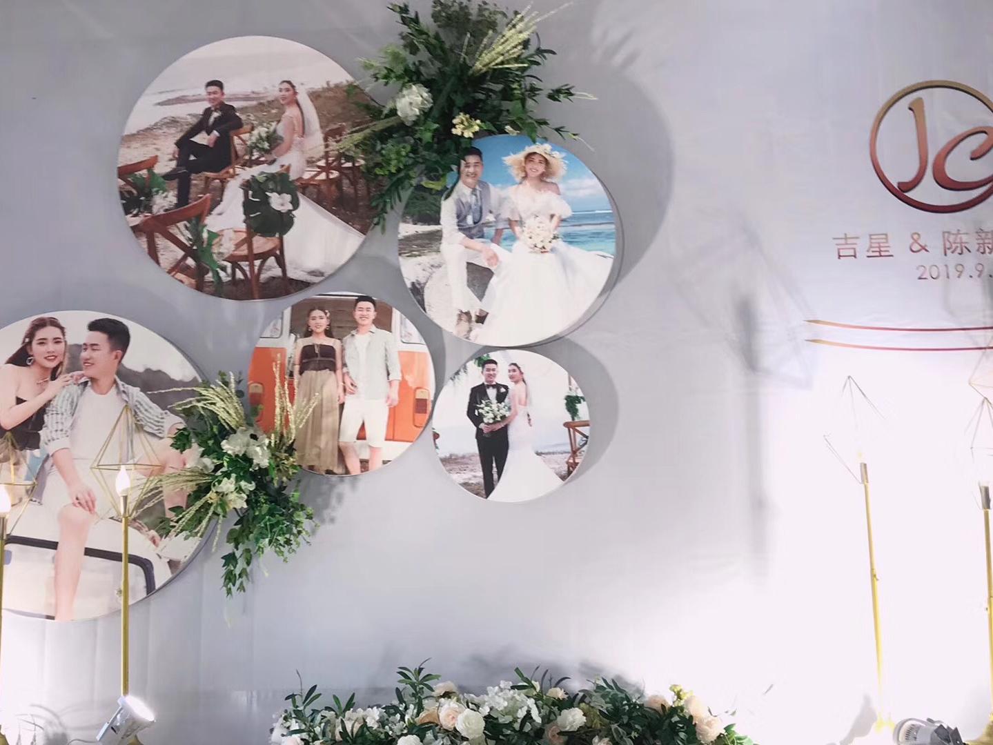韩式小清新白绿色系婚礼 含T台上方吊顶装饰