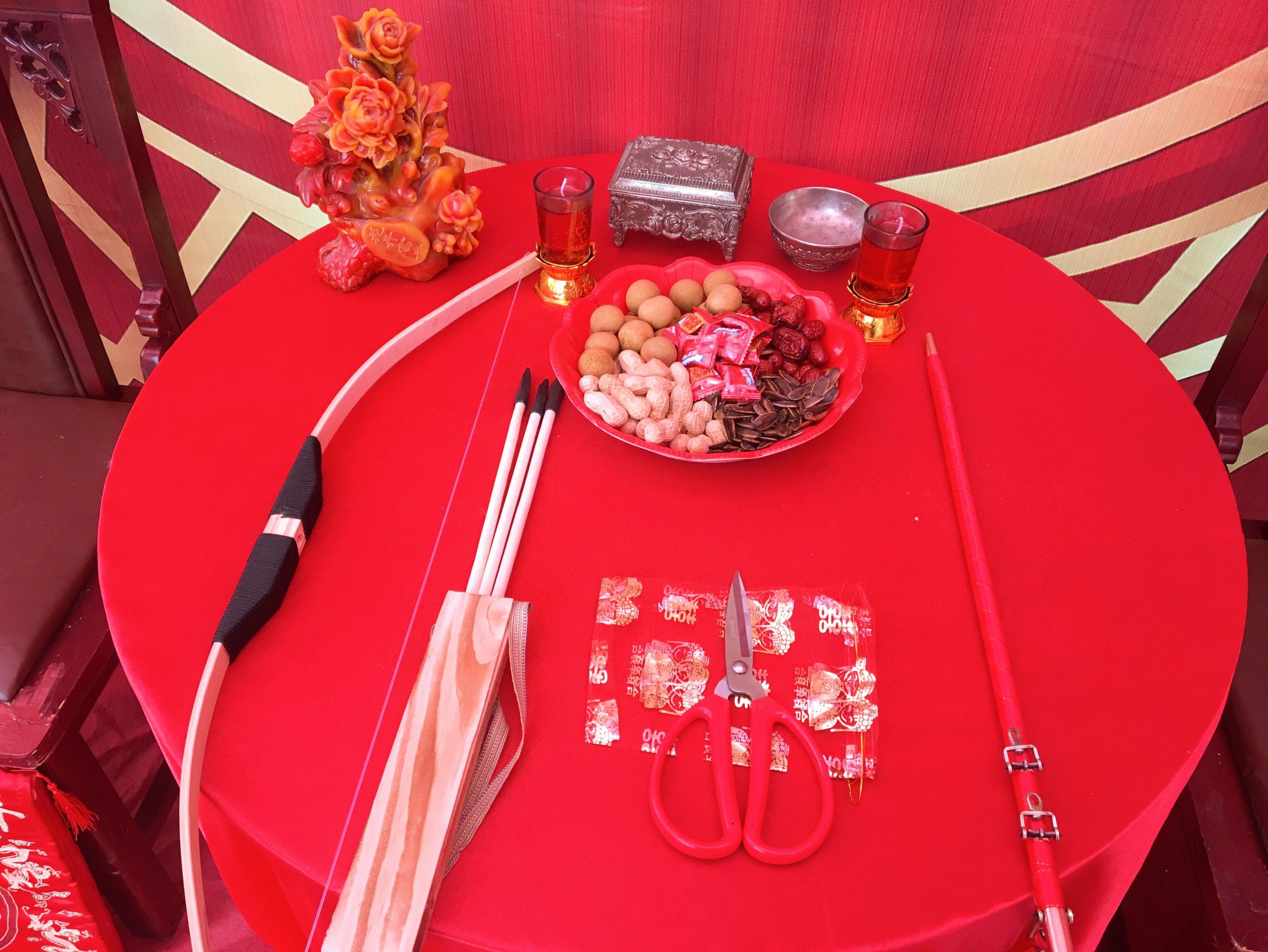 中国红，潮流喜庆中式婚礼