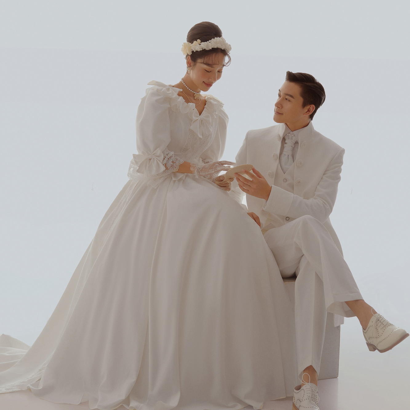 光与影|金华婚纱照哪家好法式浪漫纯色婚纱	