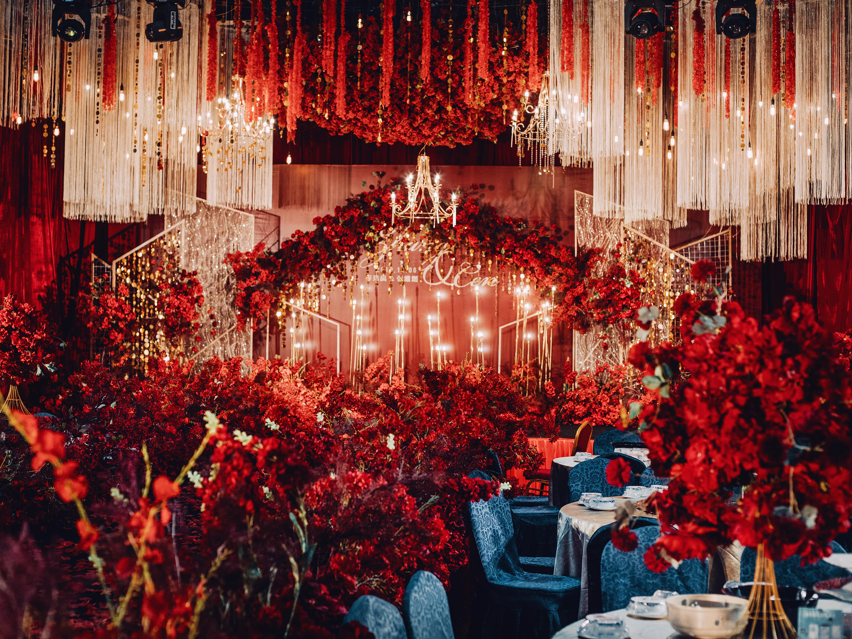 红色欧式宫廷风复古奢华大气婚礼