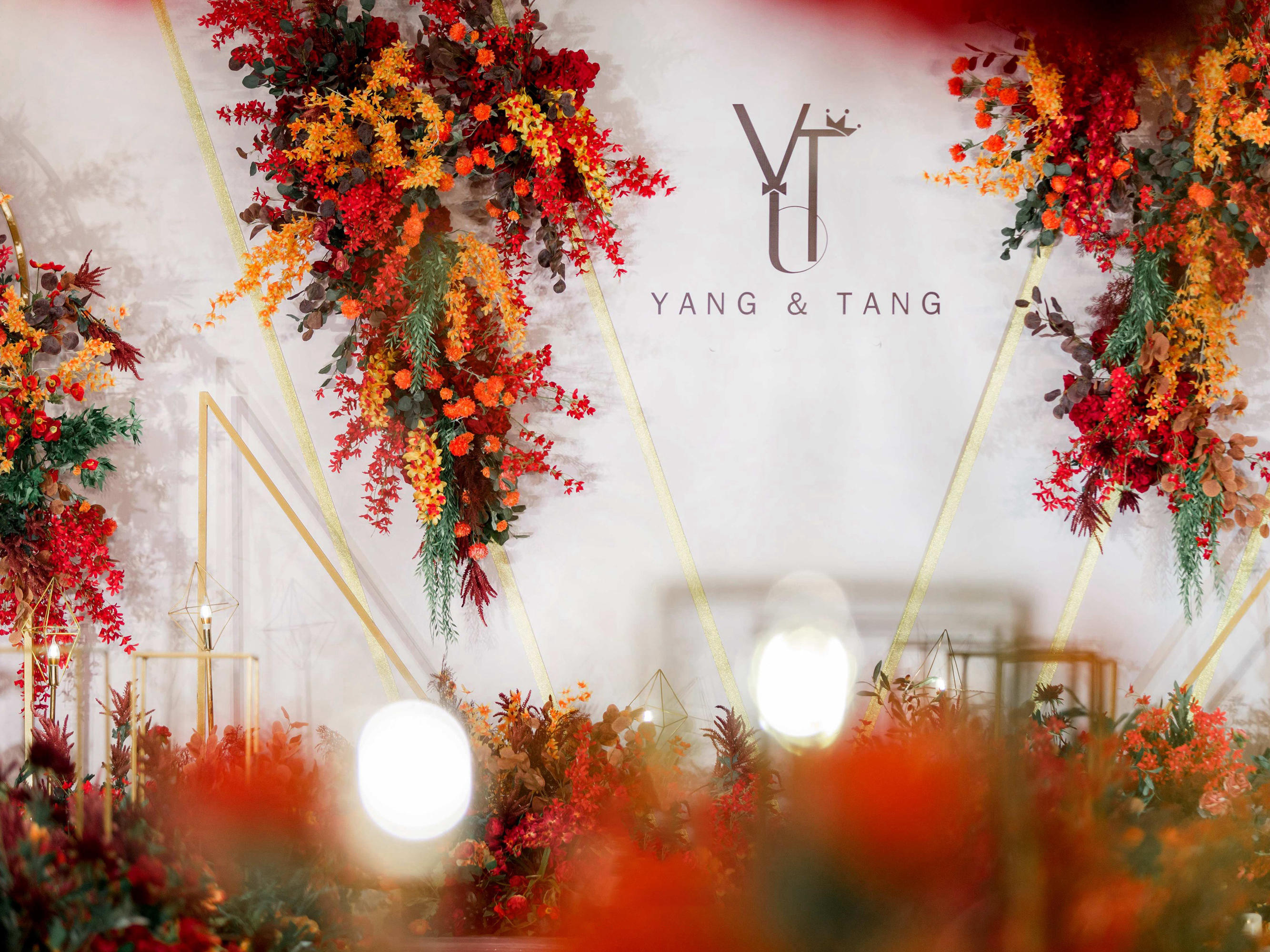 简约森系红色低预算小厅婚礼