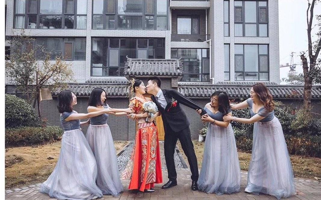 梓君婚纱礼服会馆 穿最美嫁衣，嫁给最爱的人