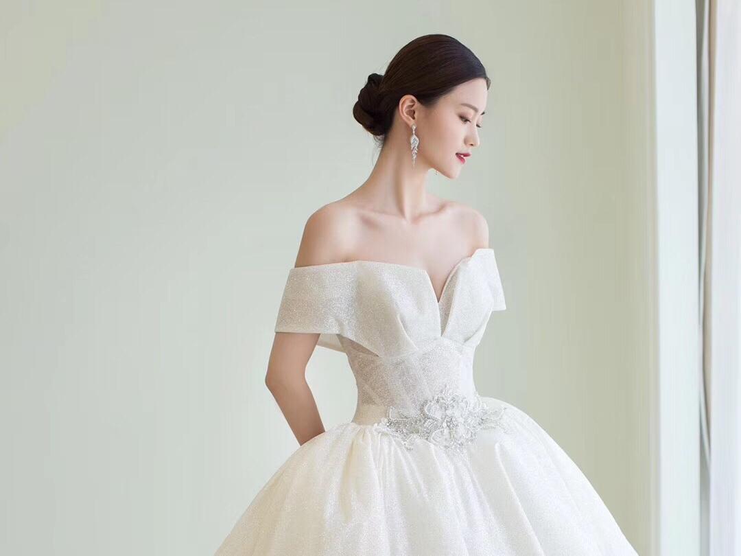 【限时特惠】超值网红婚纱套餐加首席老师跟妆