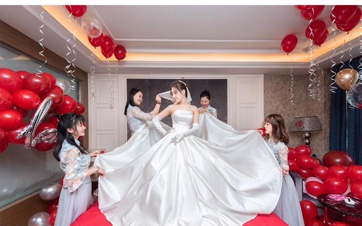 《LaNovia》有一种魔力叫你的笑