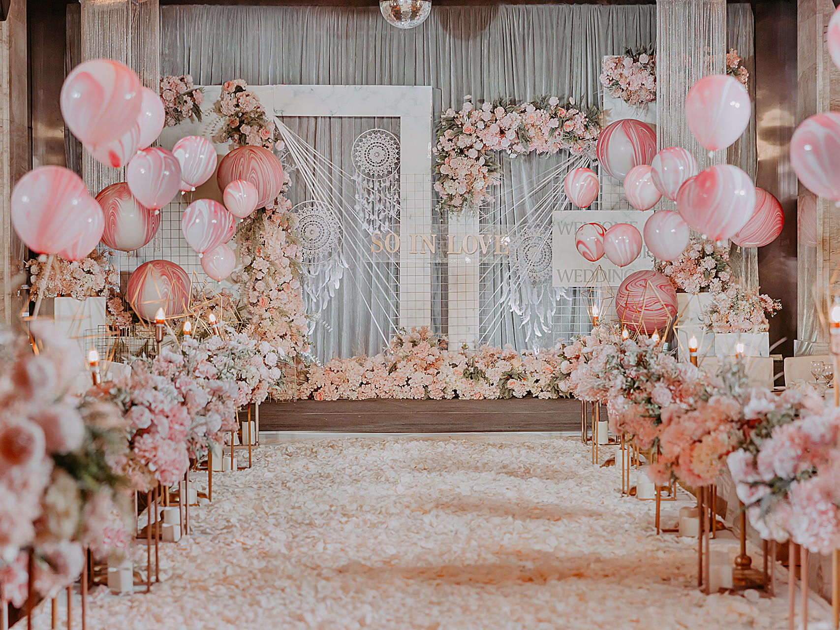 粉色简约婚礼  甜甜的爱