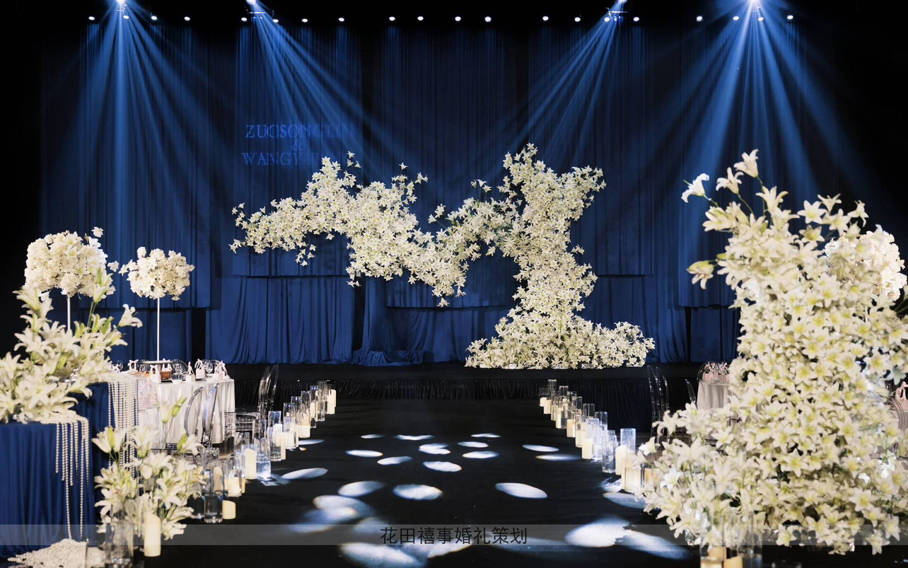 花田禧事—宝石蓝质感百合布幔