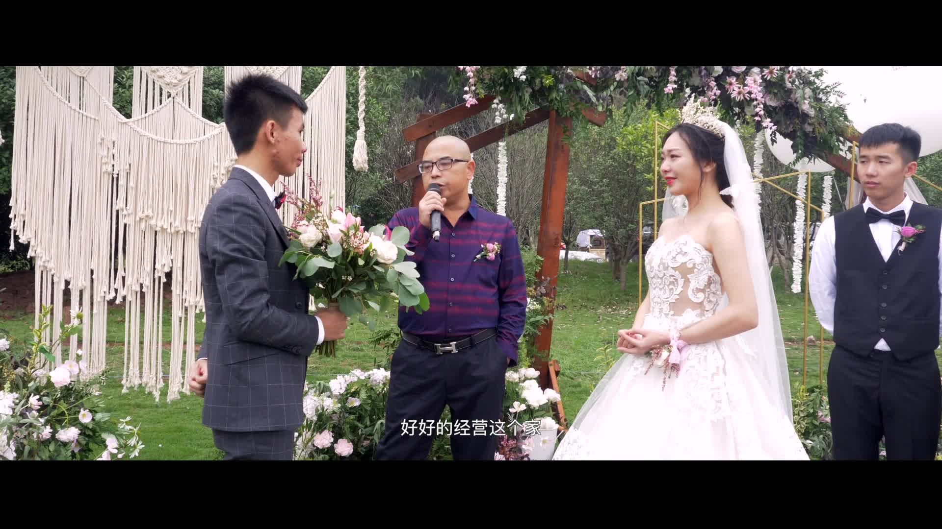 嘉陵江畔的爱情：他们在这里长大，恋爱，结婚。