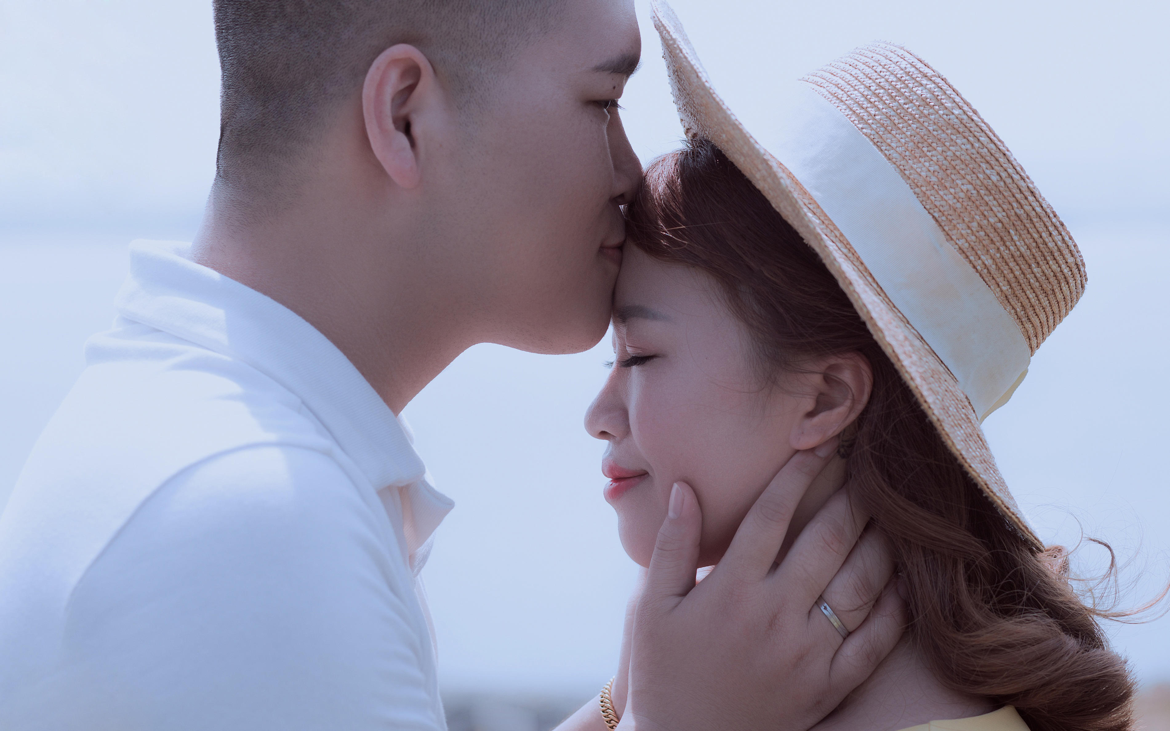 8月优惠套餐 仅2999 服装6套