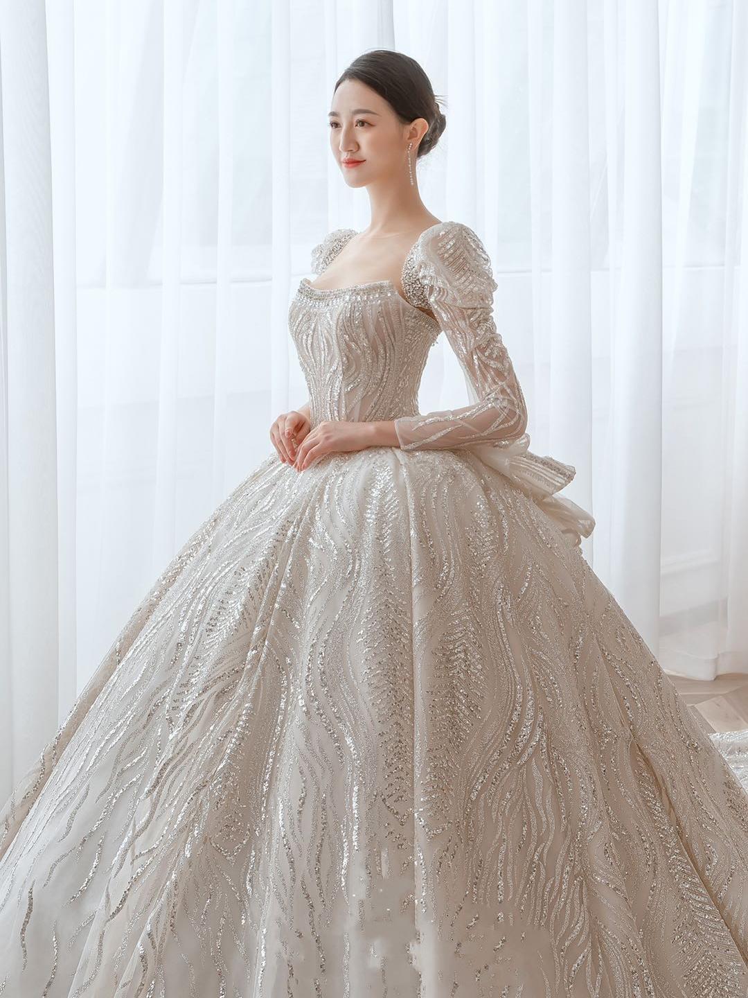 【KISS蜜婚纱】甄选品质&高定手工婚纱