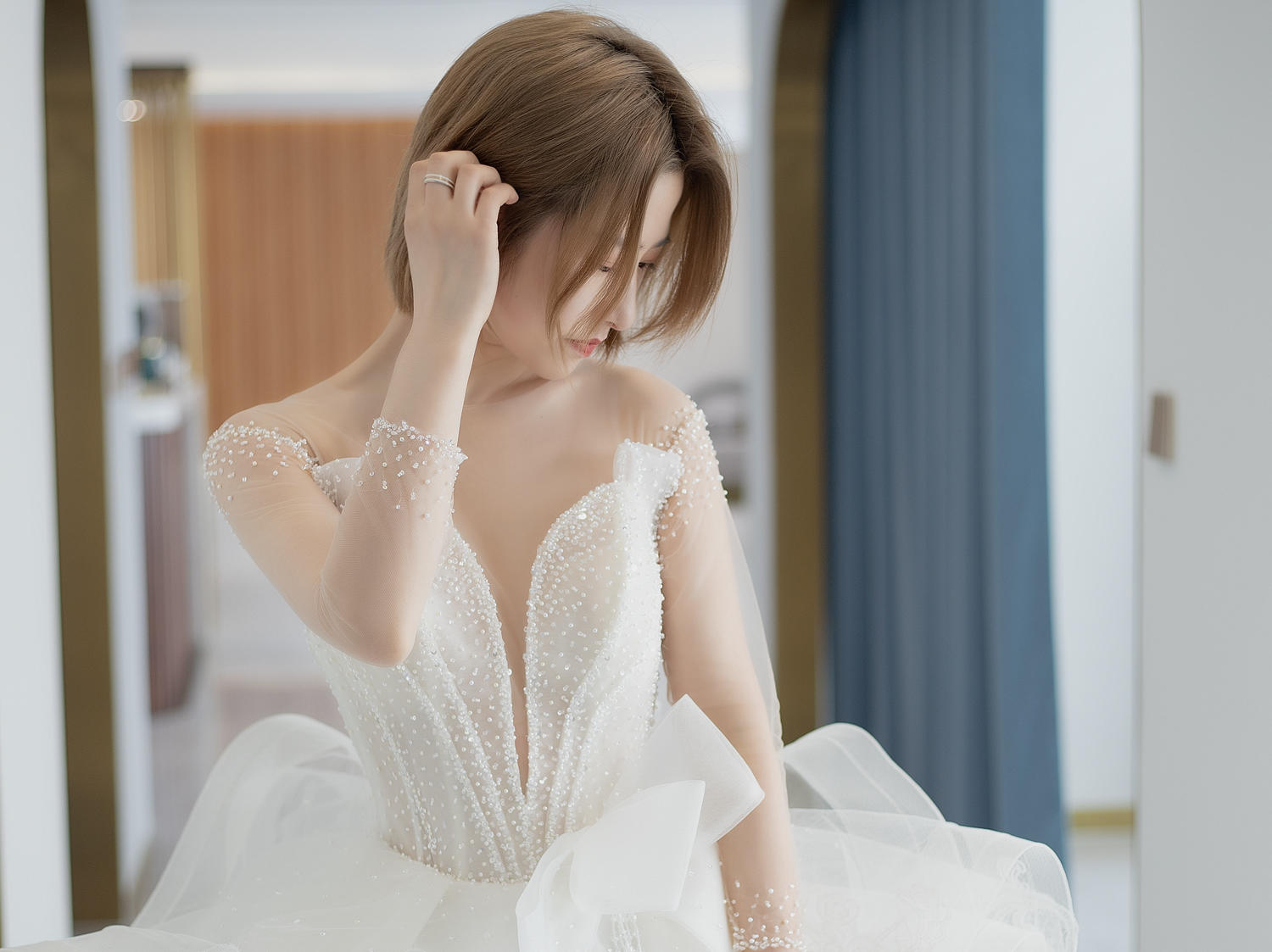 【女王的嫁衣】租赁热推套餐+一价全包+婚纱跟妆