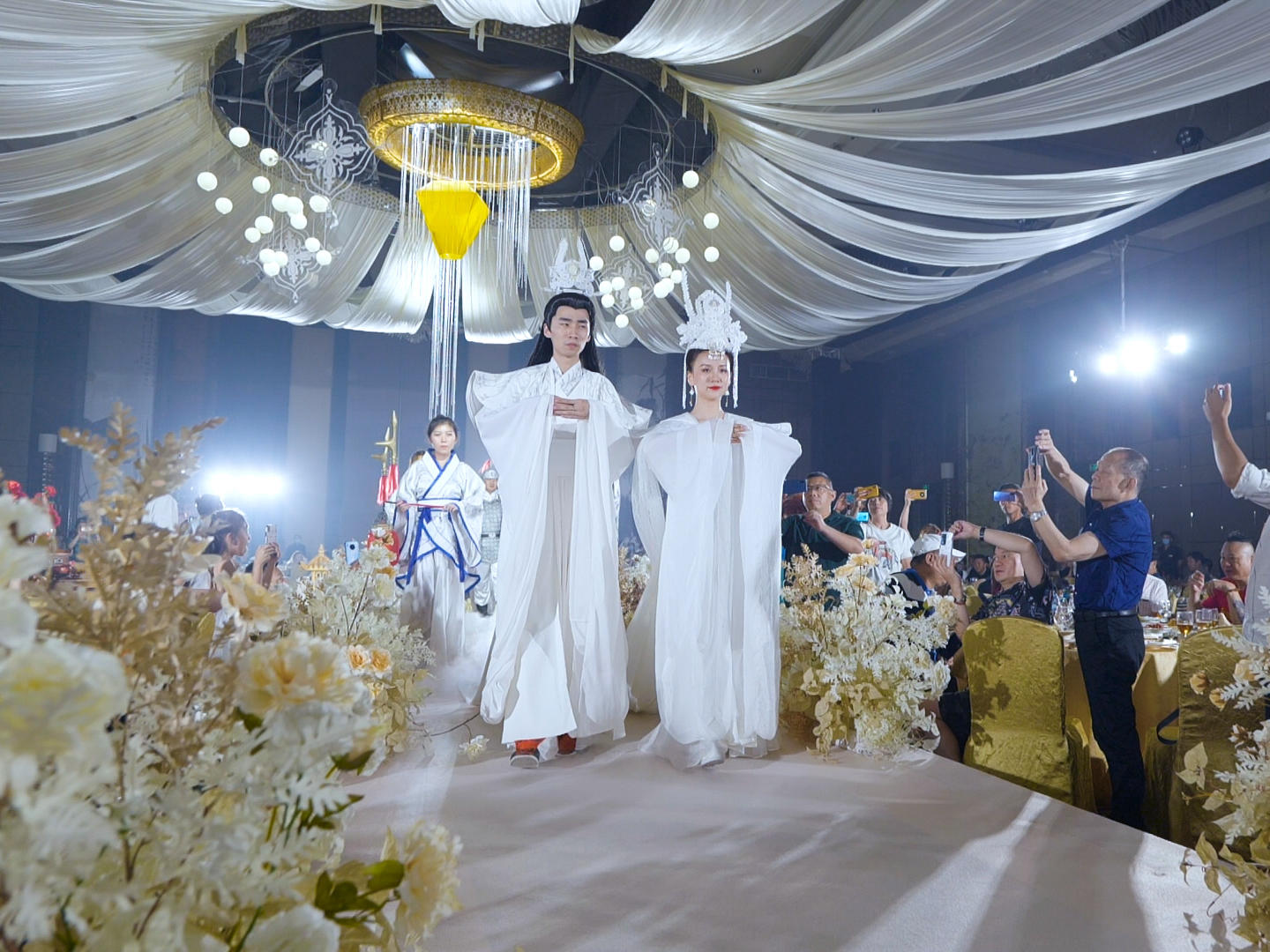 双机位+航拍总监档唯美婚礼摄像