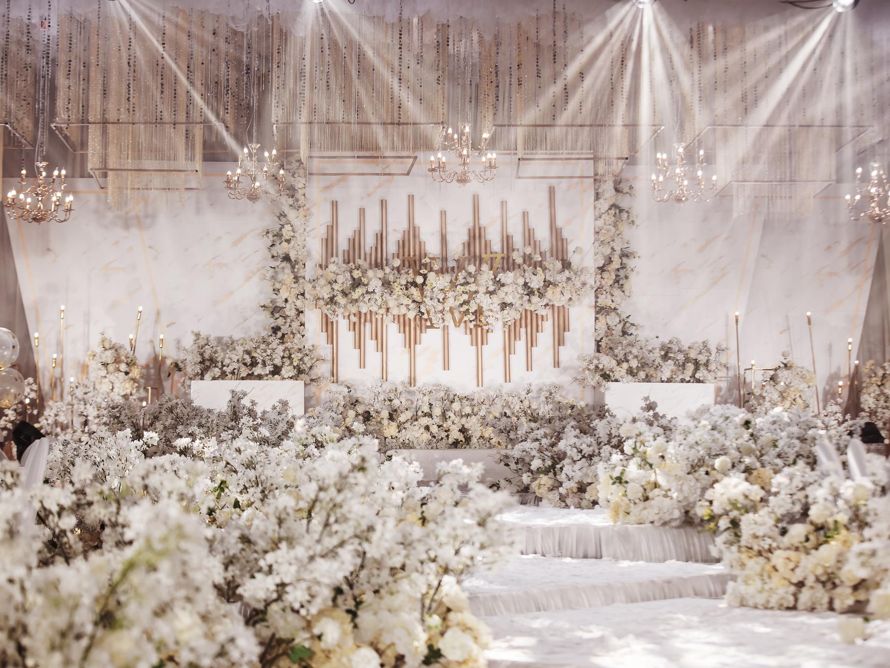 《缘定今生》唯美大气含吊顶西式婚礼