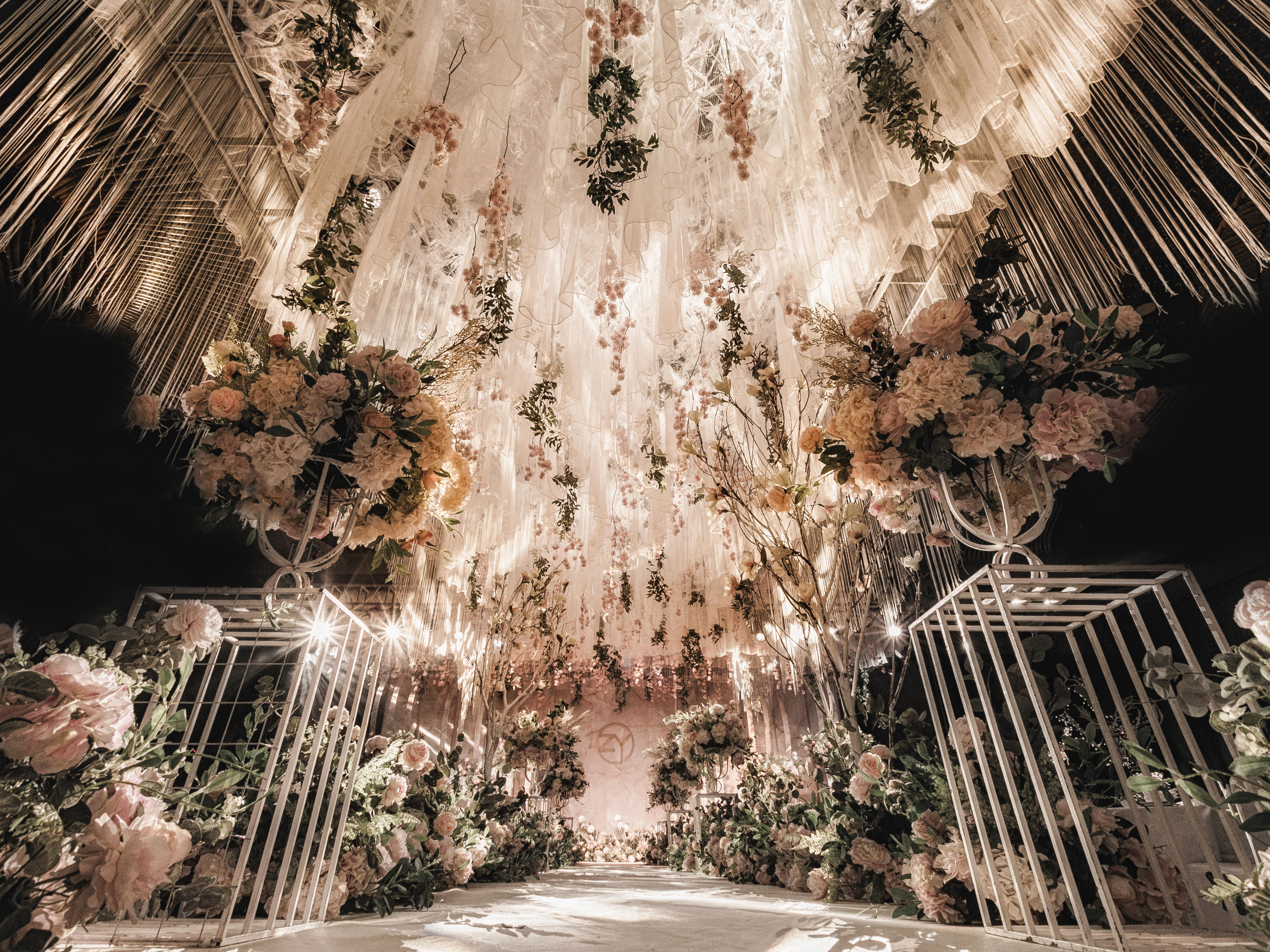 你知道有一种温暖的颜色叫做石英粉吗？