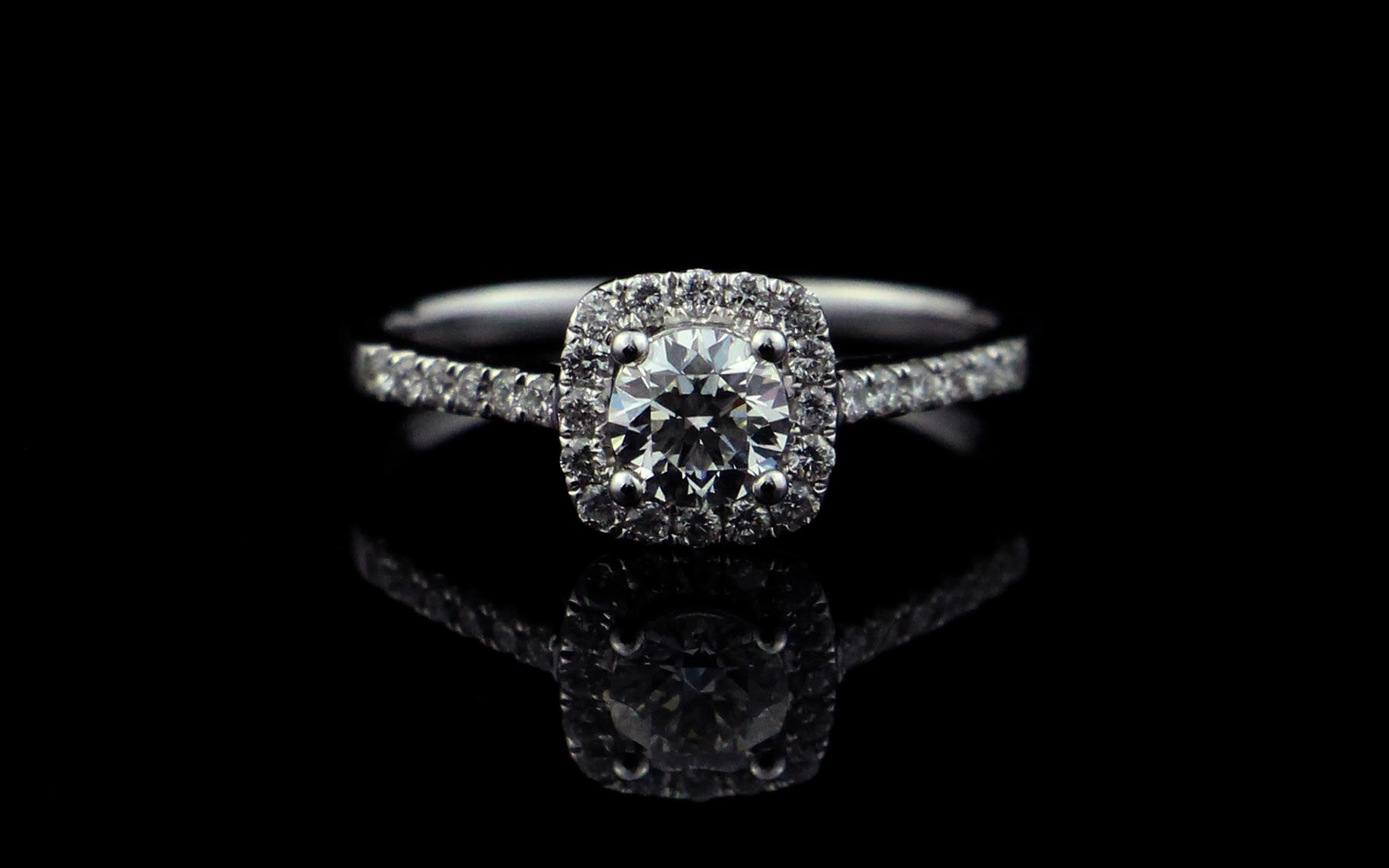 壹定制珠宝流光系列显钻款钻戒