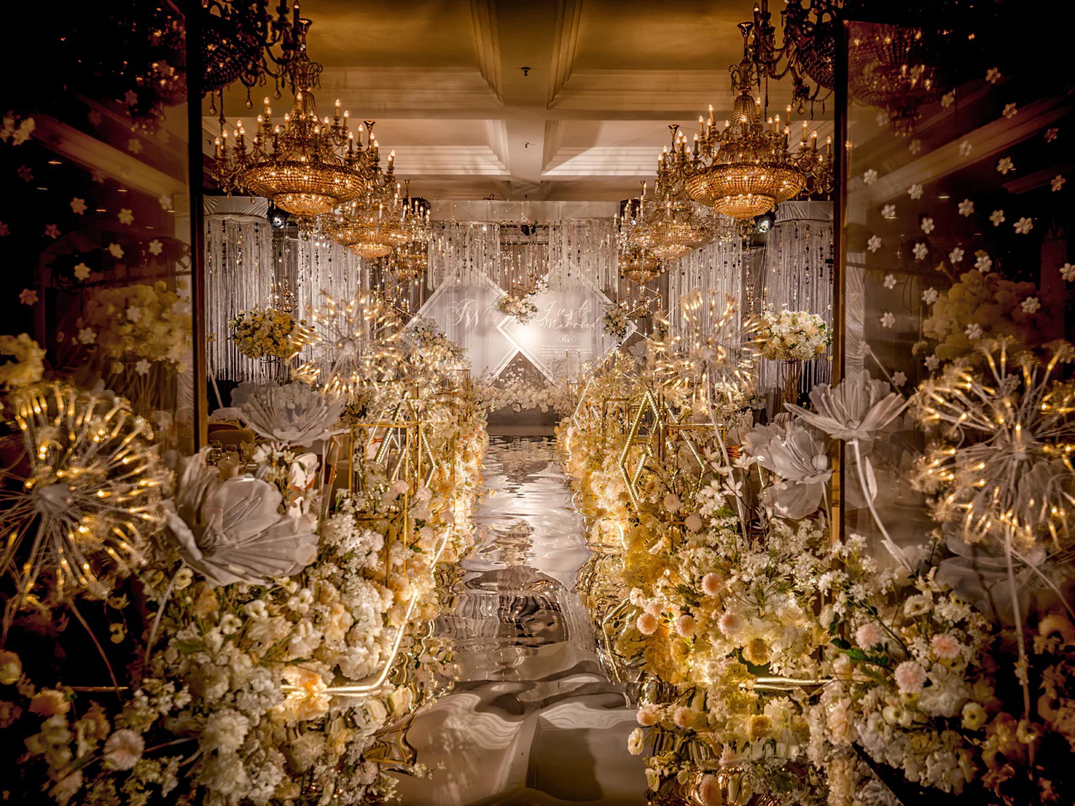 大气奢华|金色圣庭，光而不耀