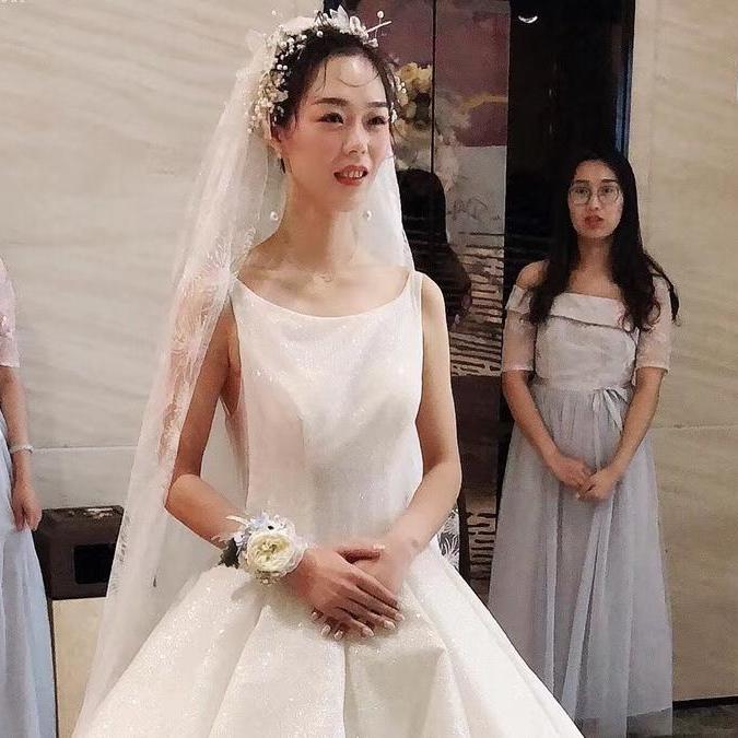 #JING境婚纱#白雪公主款婚礼现场