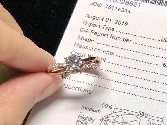 主石1克拉+承诺买贵赔付+GIA证书支持全球复检