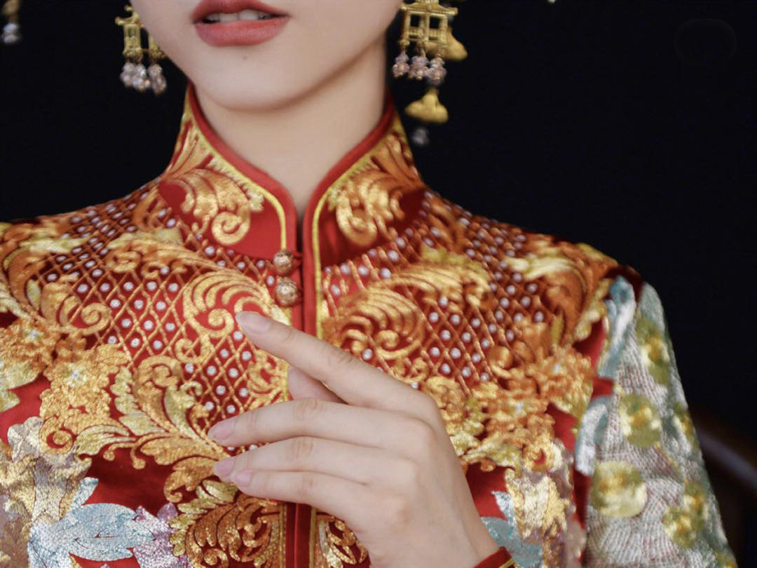 【5月超值套餐】高级化妆师全程跟妆+1件出门婚纱