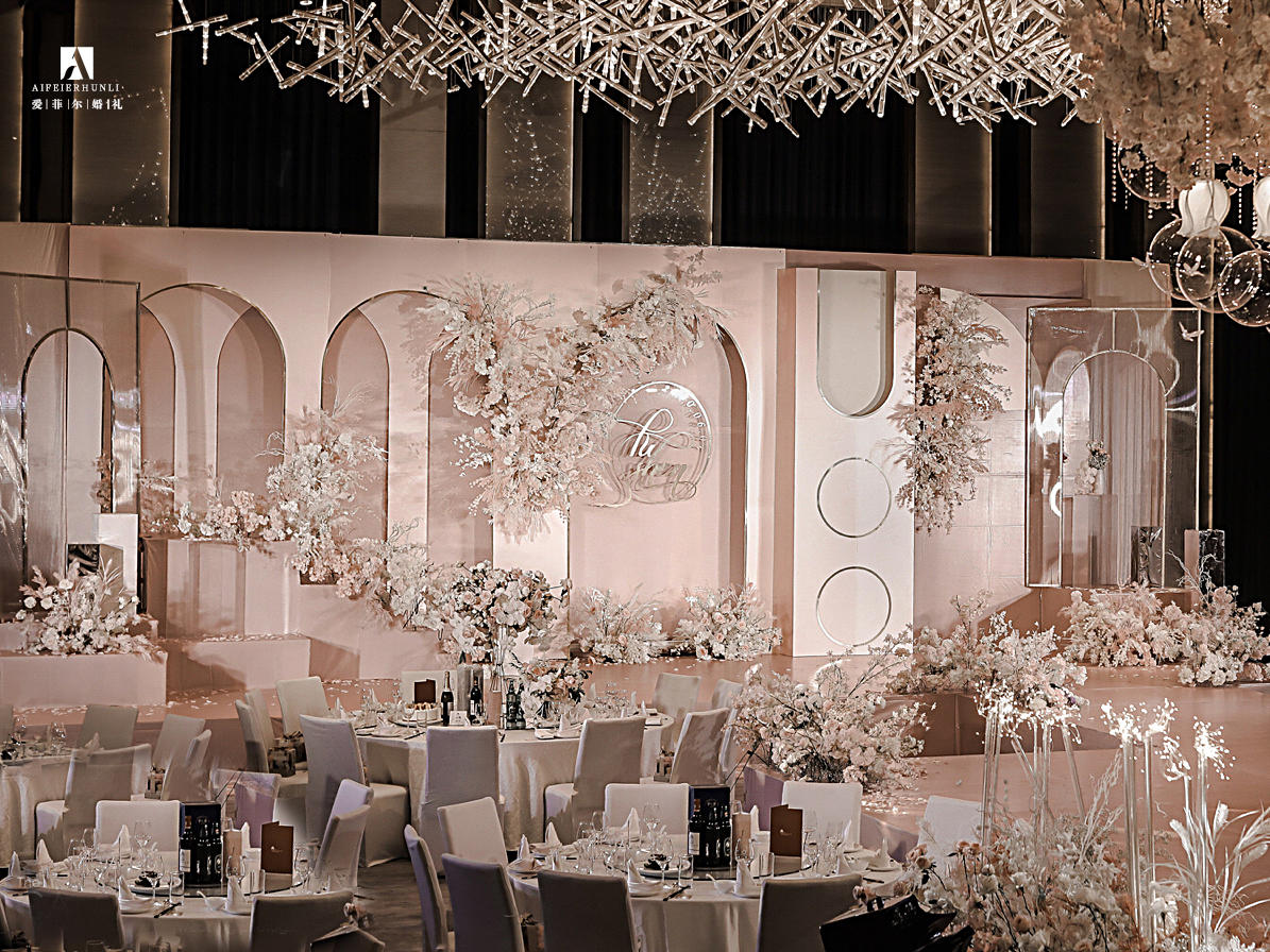 『百搭香槟』奢华大气         