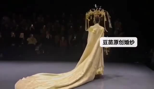 【莫丽纱婚纱 】一花一世界款婚纱礼服