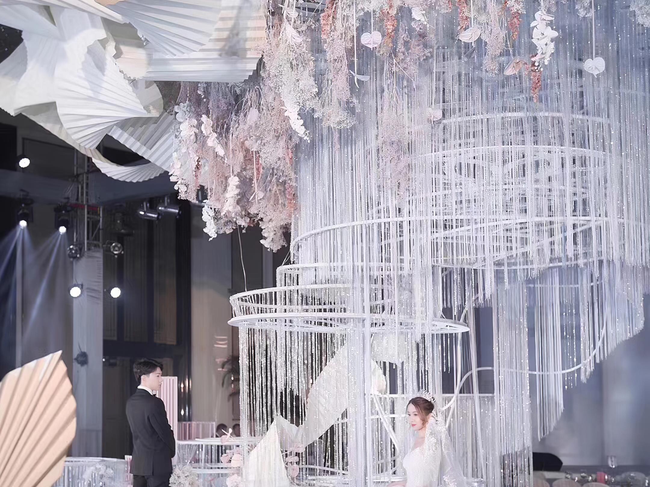 创意简洁又不失大气唯美的粉色婚礼