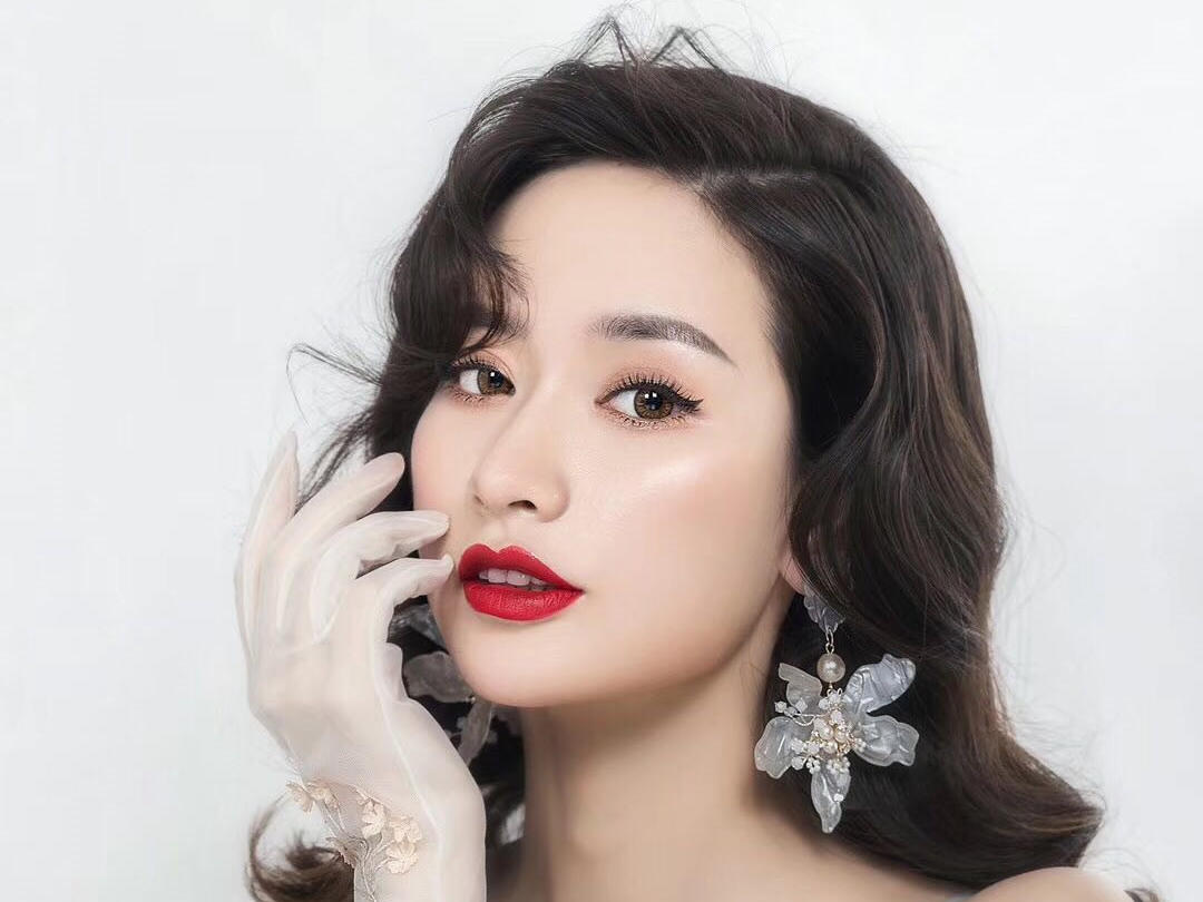 【薇拉VEAR】资深化妆师