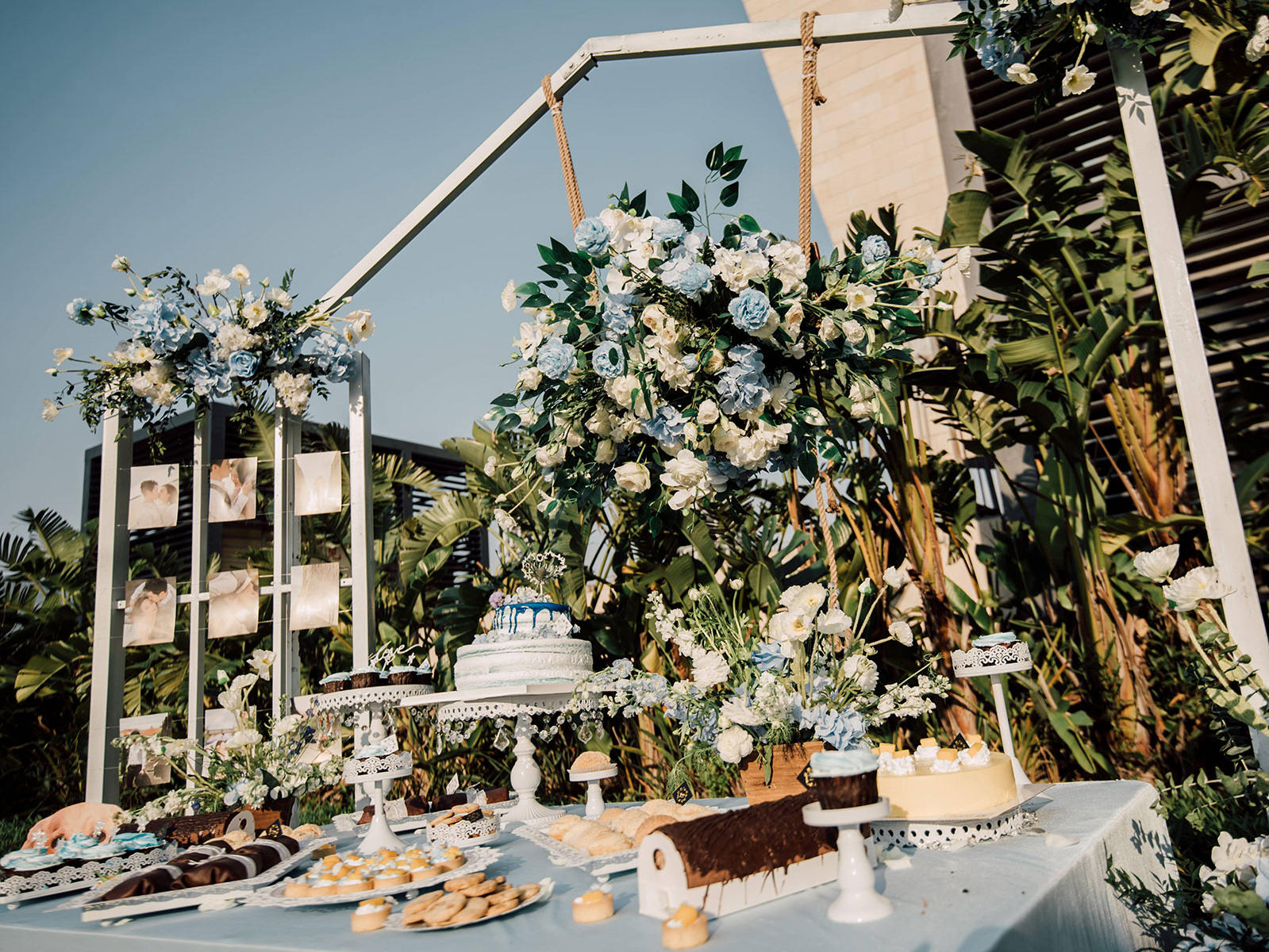 【爆款户外】首席四大+全场鲜花+送婚纱三件套