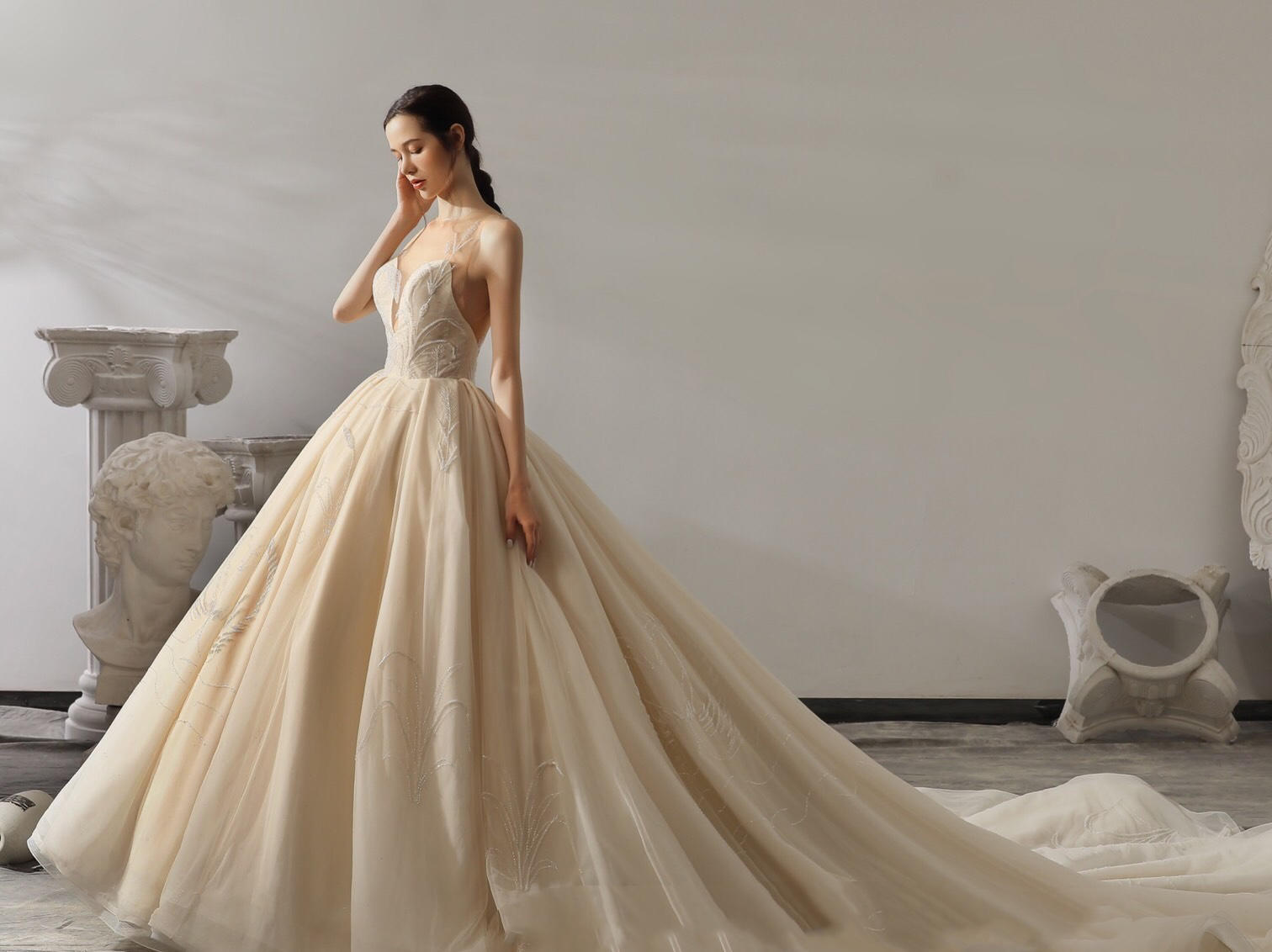 【匠心之作】2020款女王系列3件套+4伴娘服