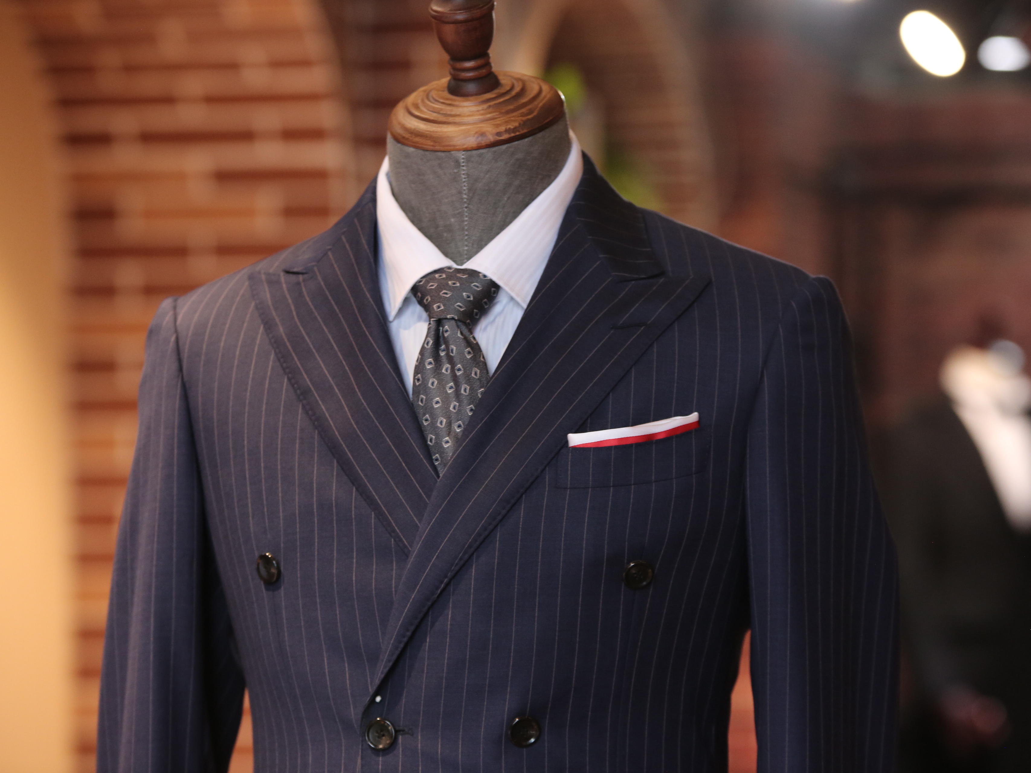 【超值10件套】双排扣暗格纹商务套系