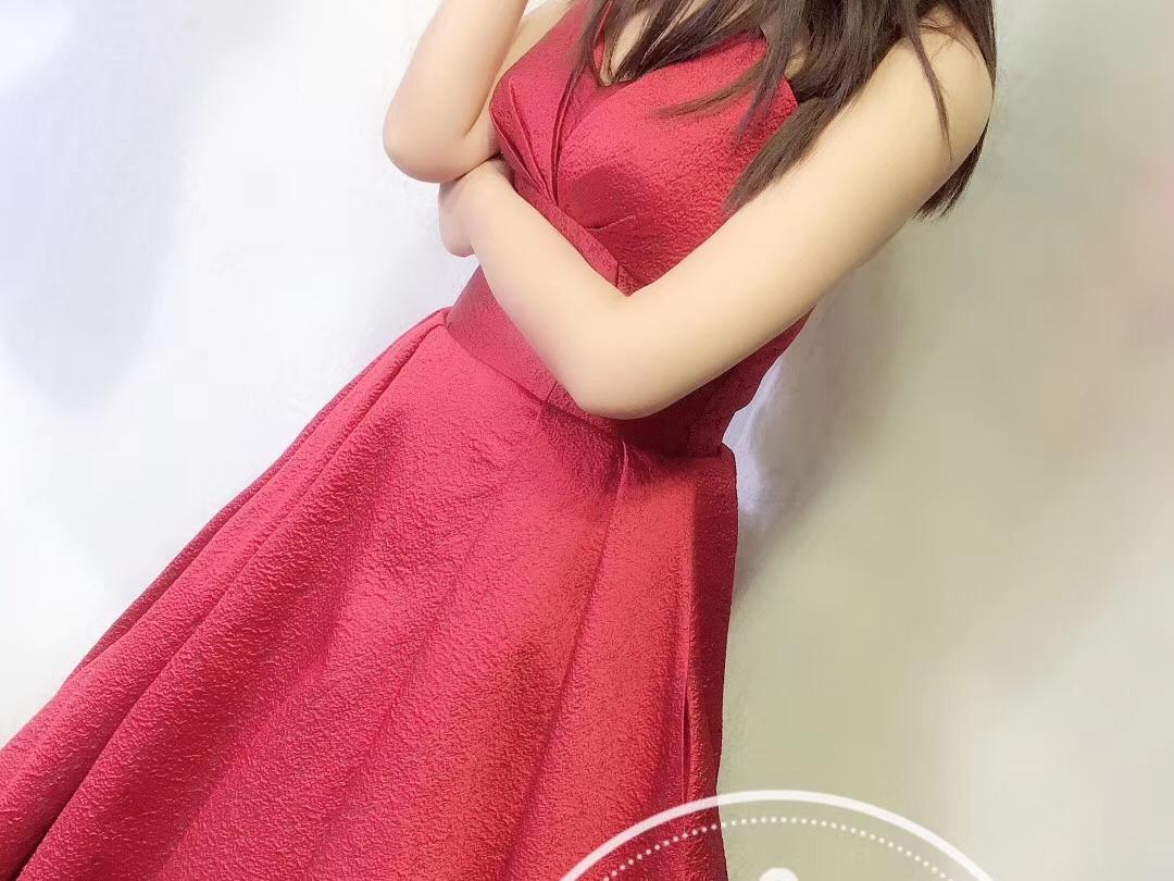 「超值租赁」微商活动晚宴礼服单件 化妆