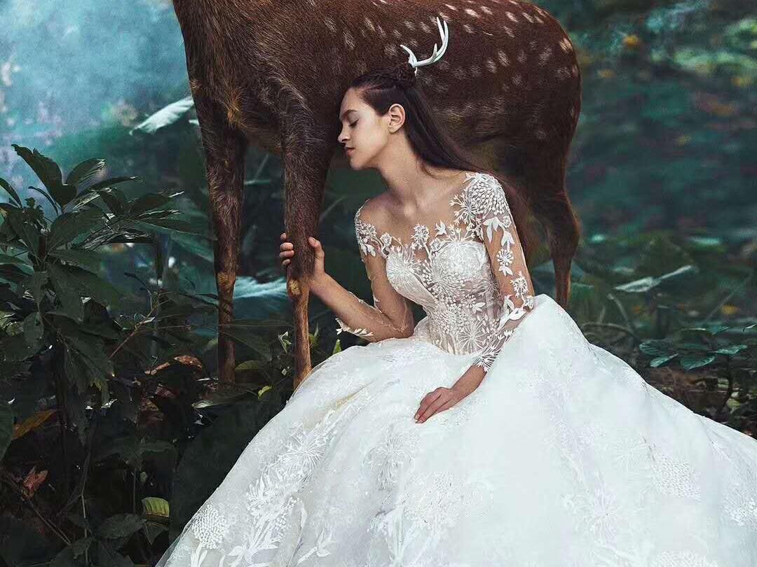 【超值租赁】热推套系 主纱/出门纱+敬酒服+跟妆