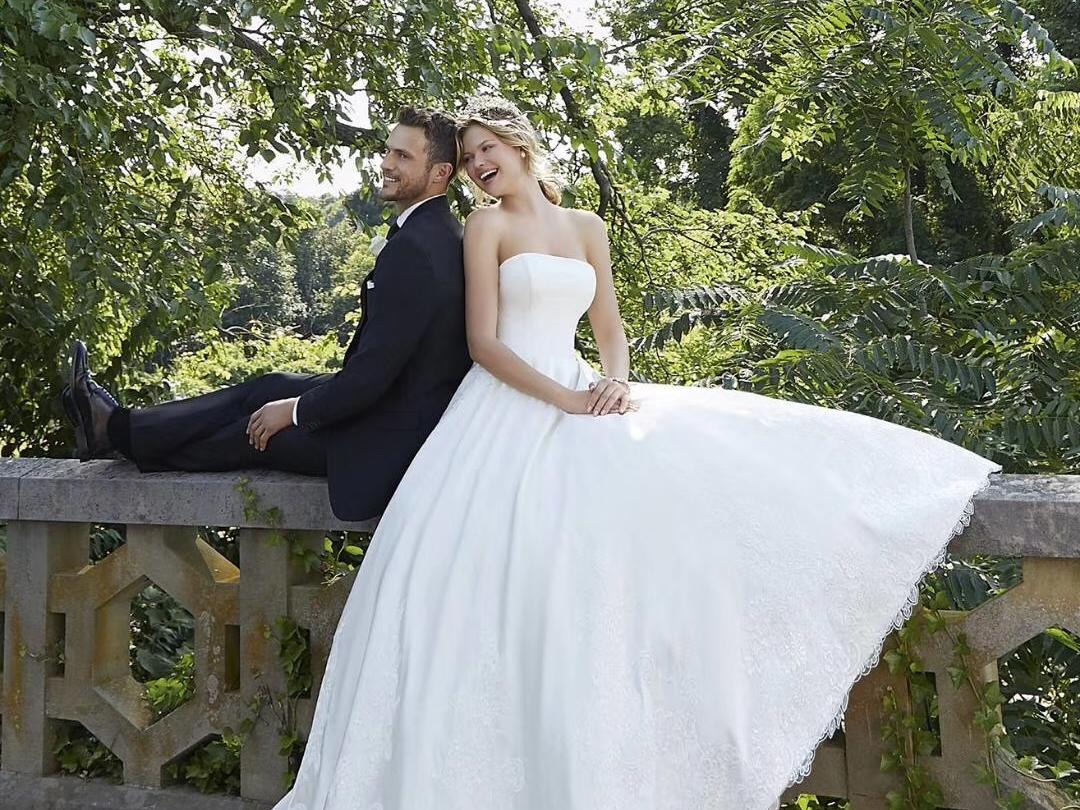 庆双旦！婚纱礼服+婚纱照优惠直降超5000！