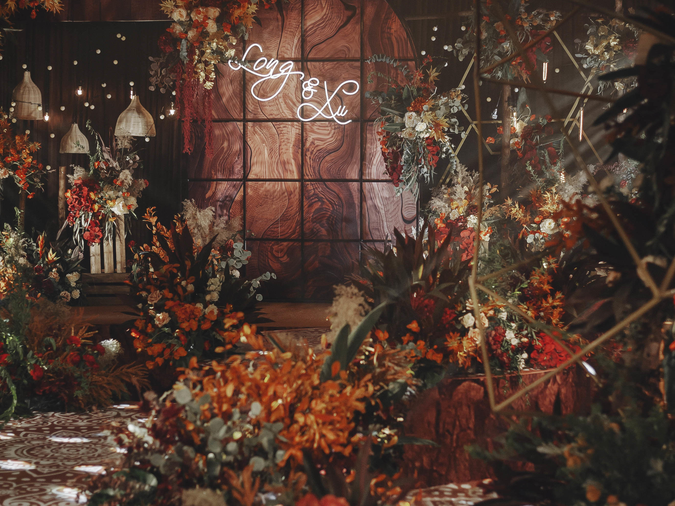 Enjoy-含主持人+化妆师+超高性价比精致婚礼