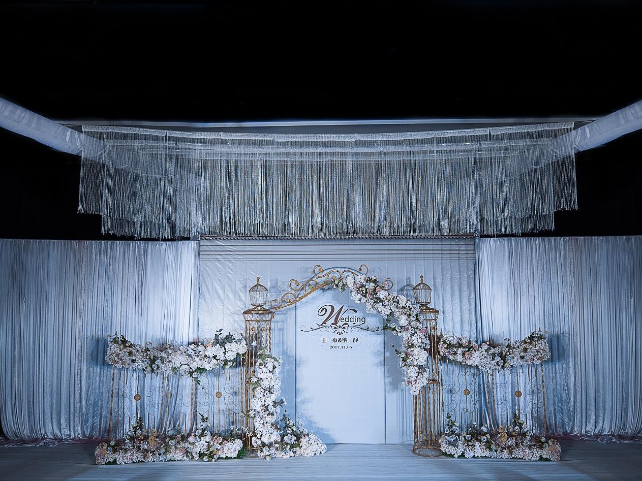 这像极了爱情~裸粉色大气简约风   贺兰昊王国际