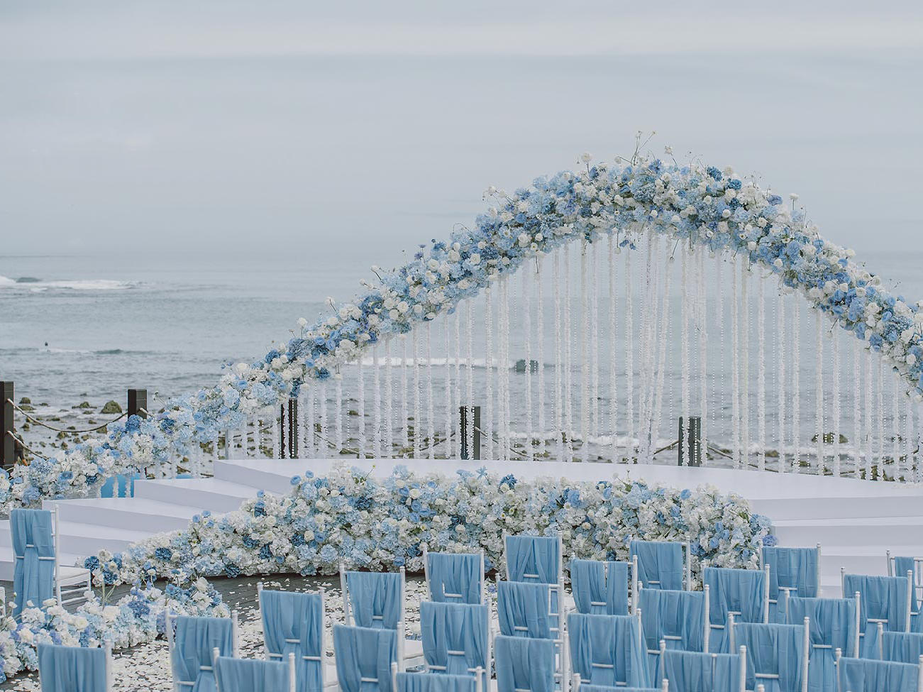 豪华布置系列资深人员团队+进口音响设备+户外桌椅