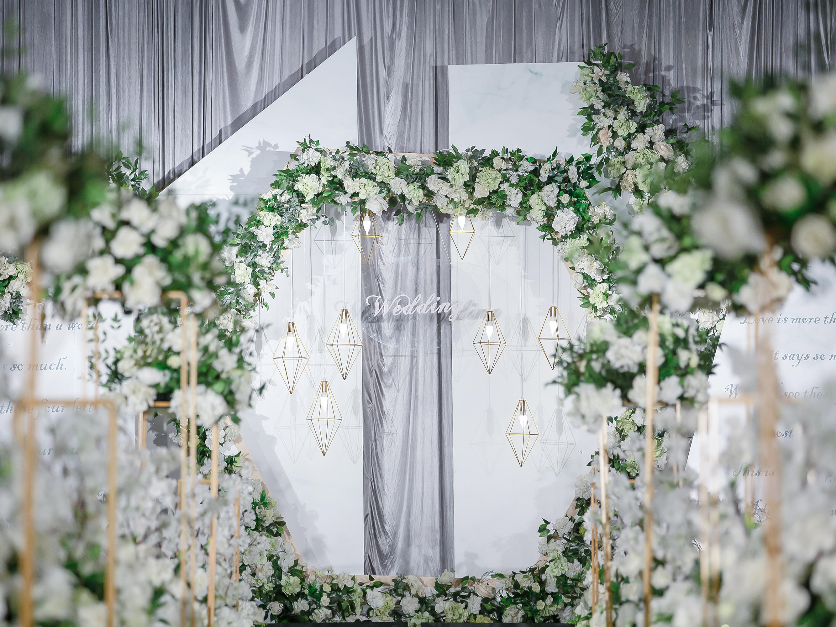 白绿色小清新婚礼  一眼万年