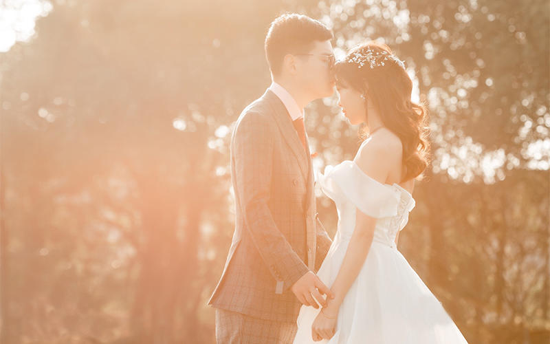 2020新 特价咖色泰式婚礼 花艺 小厅