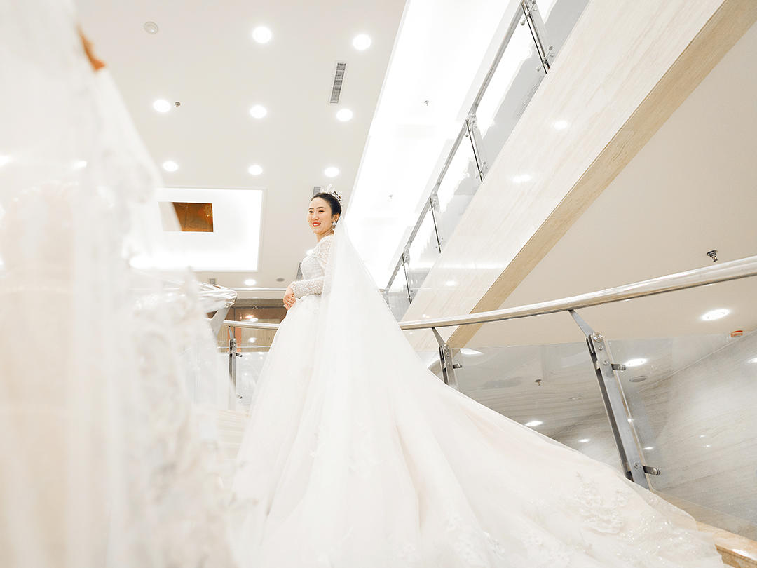 【SEDONA】婚纱3件套+免租伴娘服+男士礼服