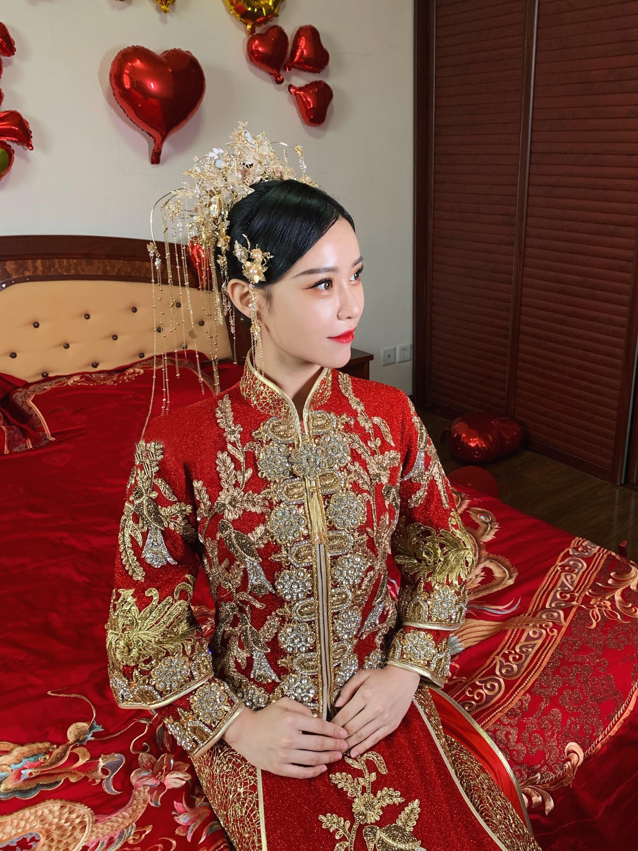 婚纱礼服跟妆超值特惠套餐