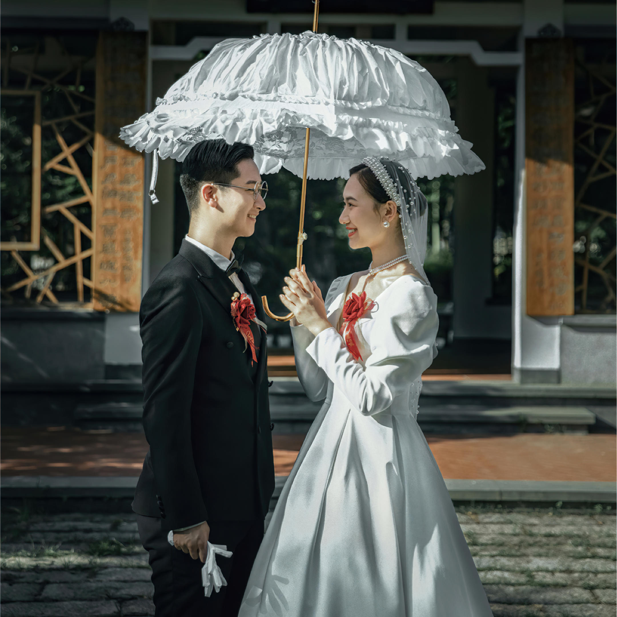 复古法式风格婚纱照满满的爱意