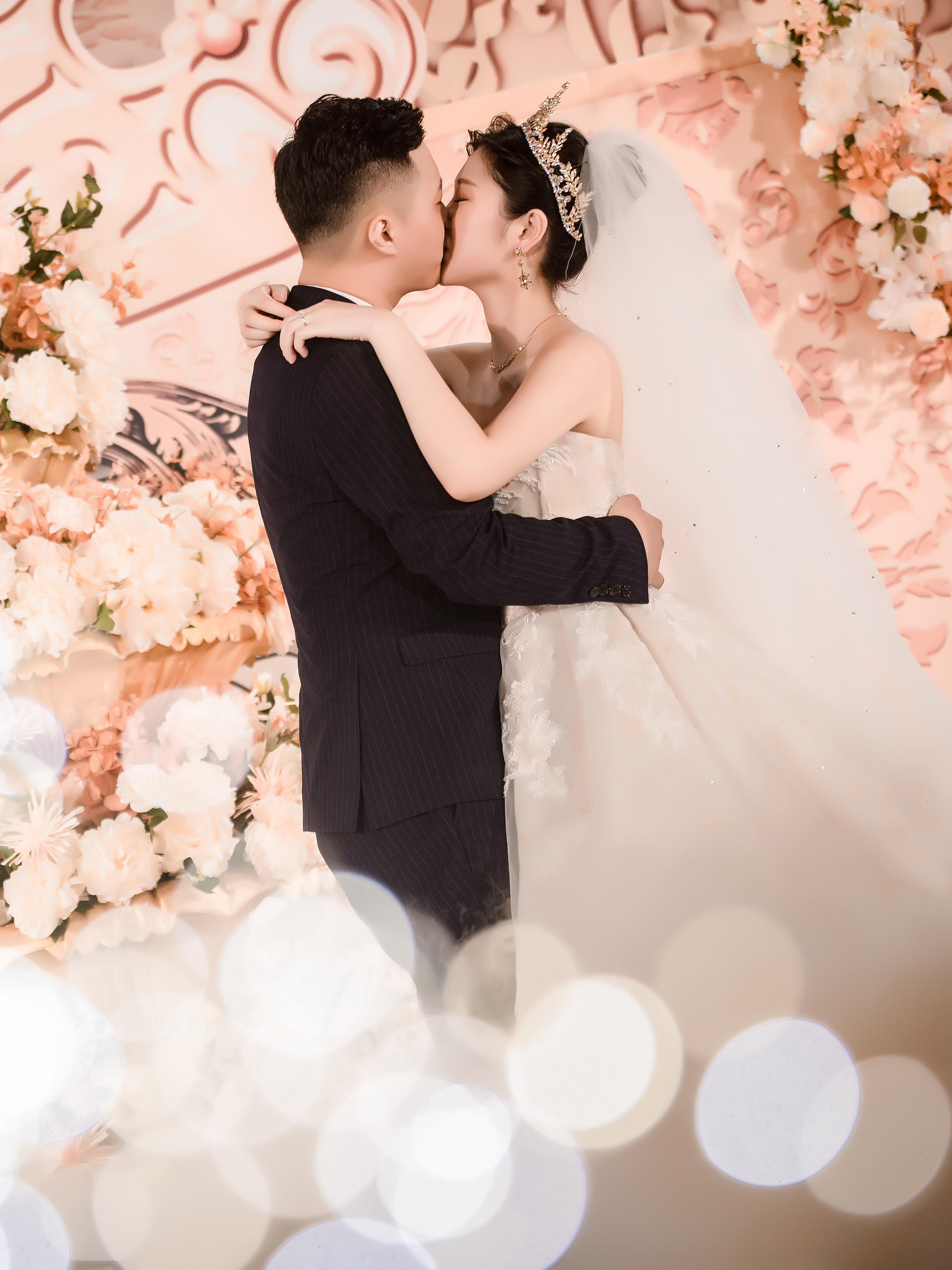 网红星星款抹胸＋出门纱＋敬酒服，超值租赁