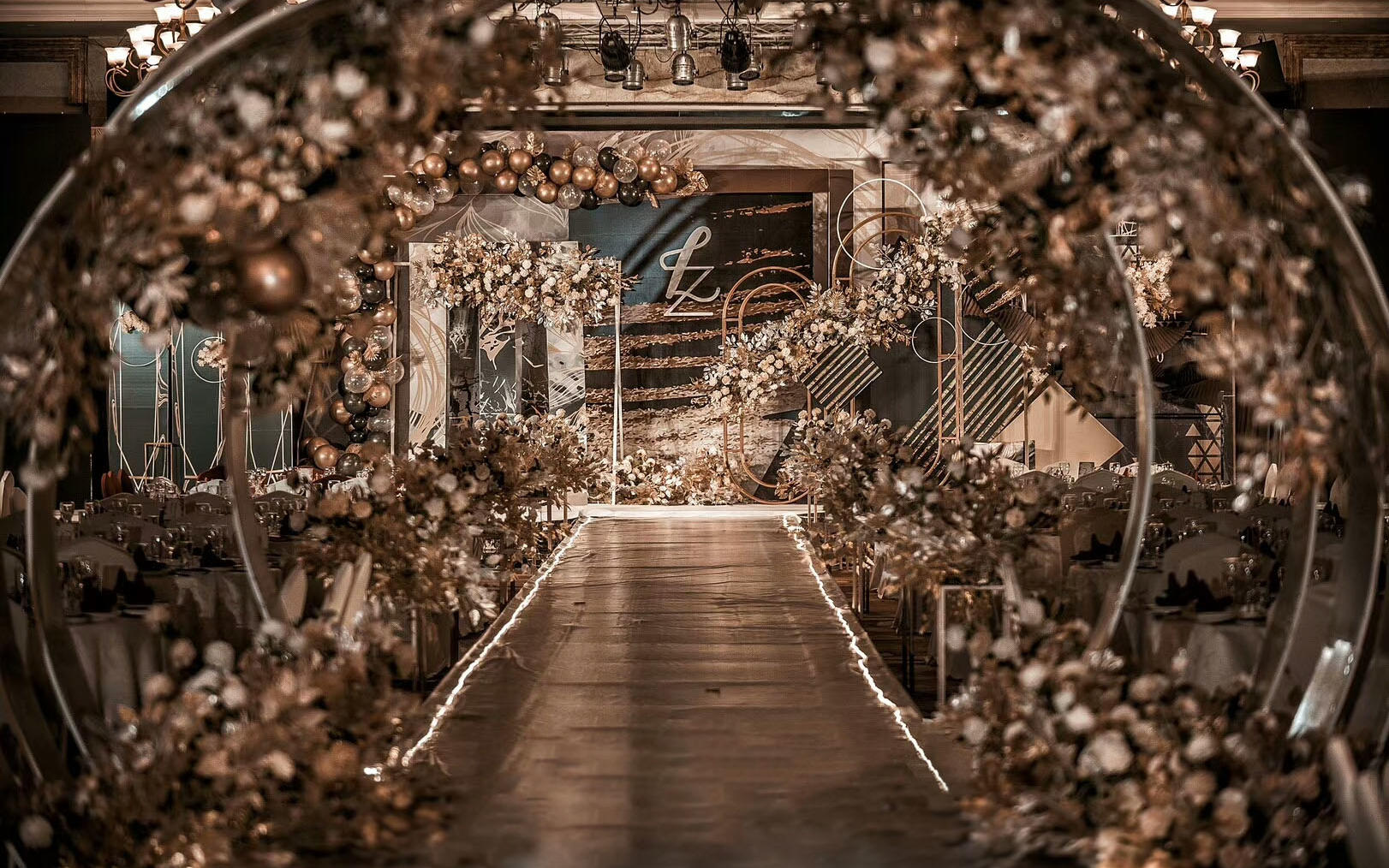 新款婚礼推荐•黑金色婚礼