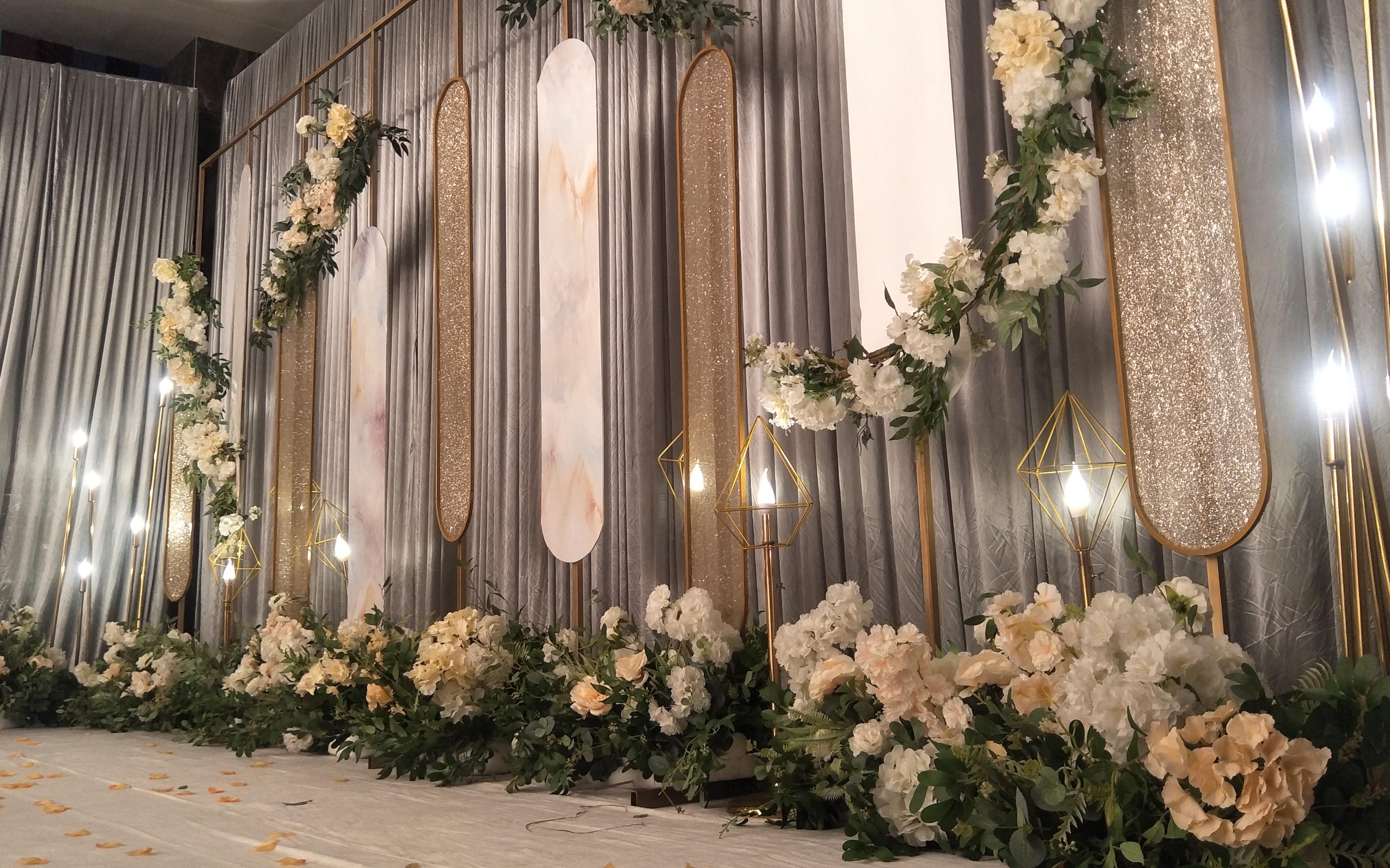 一场很干净的简约小清新婚礼现场