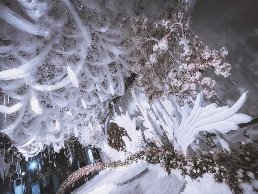 奢华梦幻白色羽翼个性婚礼