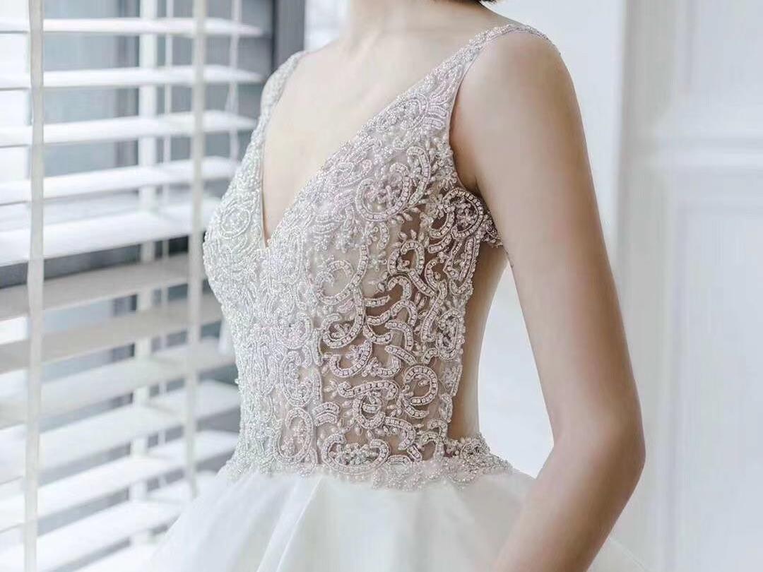 【爱结婚纱来图定制】设计定制性价比高的公主款婚纱